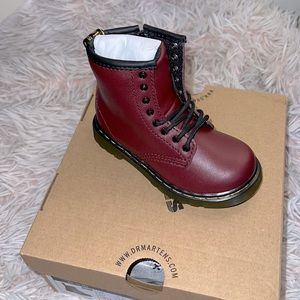 Brand new Dr martens unisex boots size 7